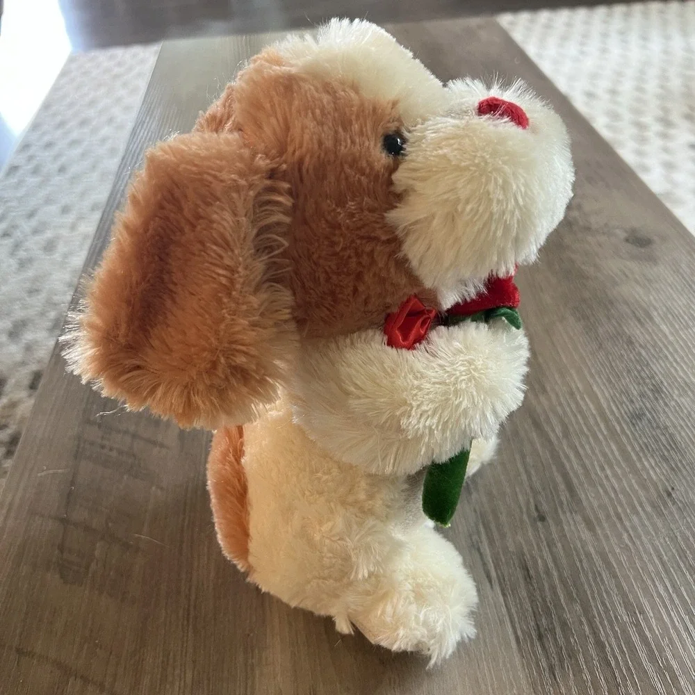 2015 Animatronics Brown White Plush Dog Sings 